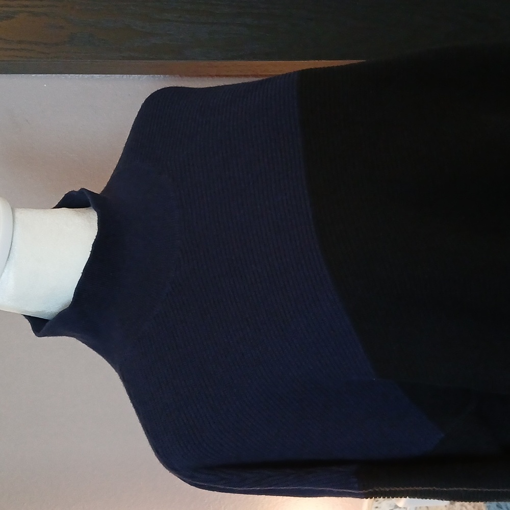 Victoria's Secret Active Wear Cotton Cashmere Blend Sweater Navy & Black Size L - Picture 3 of 11
